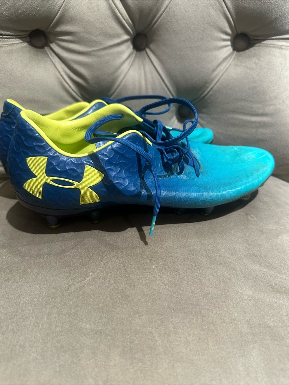 Under Armour Magnetico Pro FG soccer cleats
